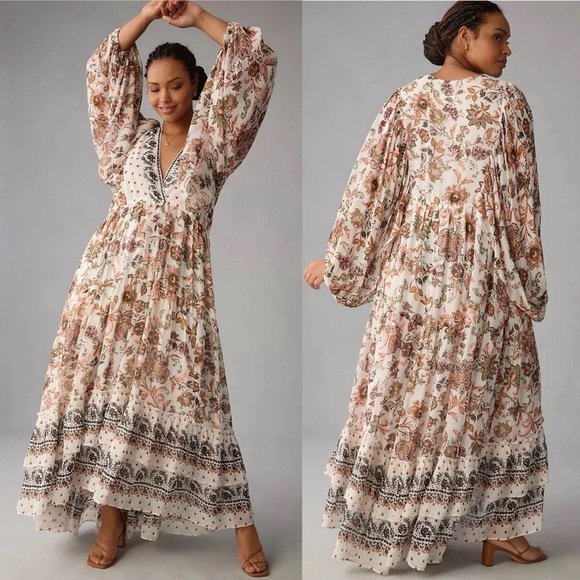 Anthropologie Dresses & Skirts - Anthropologie V Neck Long Sleeve Maxi Dress